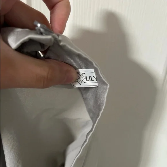 Elegant Lilysilk Gray Silver Blouse with Tie Detail - Picture 5 of 5